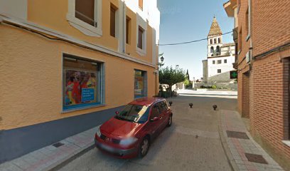 Imagen de Parque infantil Plaza España situado en Paredes de Nava, Palencia