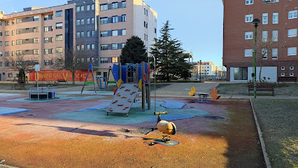 Imagen de Parque infantil Plaza Mencilla situado en Burgos, Burgos