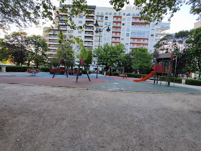 Imagen de Parque infantil Plaza de Poniente situado en Valladolid, Valladolid