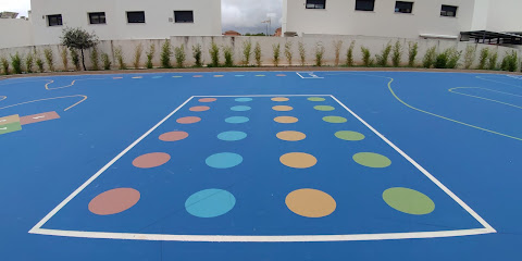 Imagen de Parque infantil Plaza de las Naciones situado en Huétor Vega, Granada