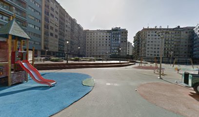 Imagen de Parque infantil Plaza de los soldados situado en Donostia-San Sebastian, Gipuzkoa