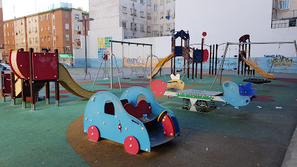 Imagen de Parque infantil "Rafael Azcona" situado en Logroño, La Rioja