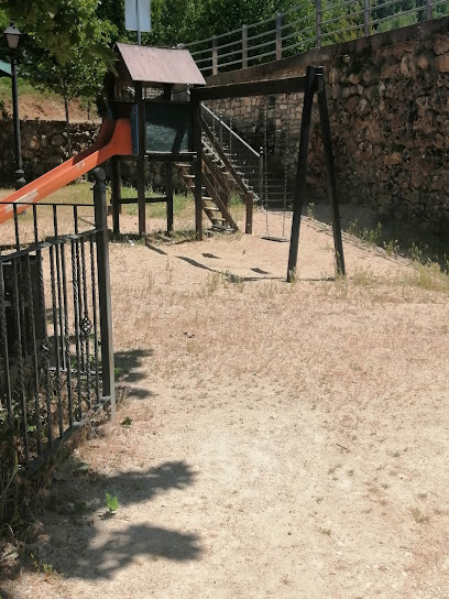 Imagen de Parque infantil situado en Retiendas, Guadalajara