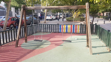 Imagen de Parque infantil San Ildefonso situado en Granada, Granada