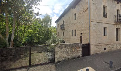 Imagen de Parque infantil situado en San Millán de San Zadornil, Burgos