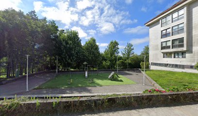 Imagen de Parque infantil situado en Santiago de Compostela, A Coruña