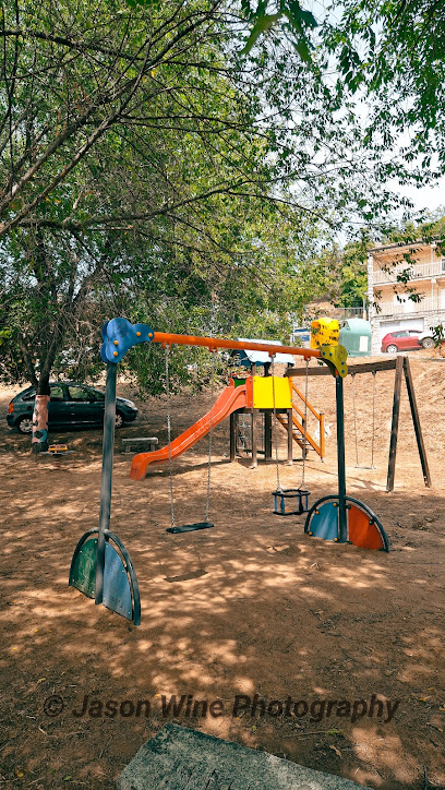 Imagen de Parque infantil situado en Santibáñez de la Sierra, Salamanca