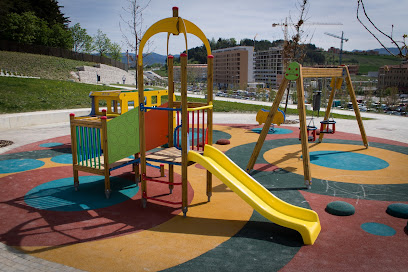 Imagen de Parque infantil Soto Lezkairu situado en Pamplona, Navarra