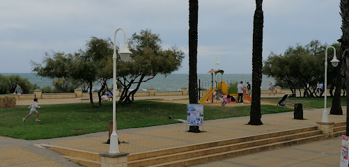 Imagen de Parque infantil "Teleférico" situado en Isla Cristina, Huelva