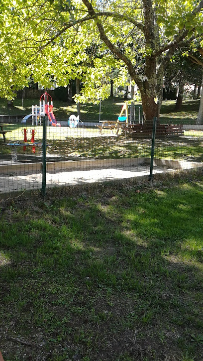 Imagen de Parque infantil situado en Teo, A Coruña