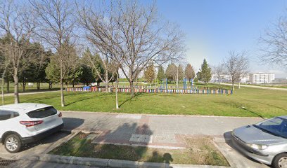 Imagen de Parque infantil "Tirolinas" situado en Torrejón de Ardoz, Madrid