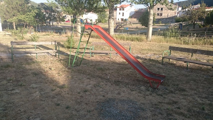 Imagen de Parque infantil situado en Tragacete, Cuenca