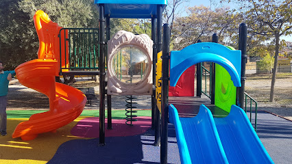 Imagen de Parque infantil Viña del Rey situado en Otura, Granada