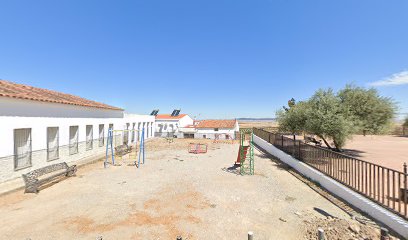 Imagen de Parque infantil Virgen de la Cruz situado en Usagre, Badajoz