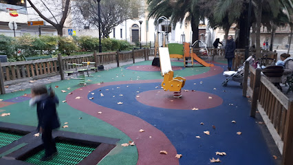 Imagen de Parque infantil al aire libre situado en Granada, Granada