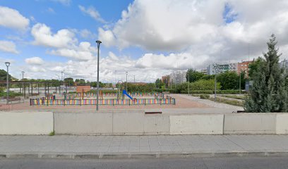 Imagen de Parque infantil colgante situado en Móstoles, Madrid