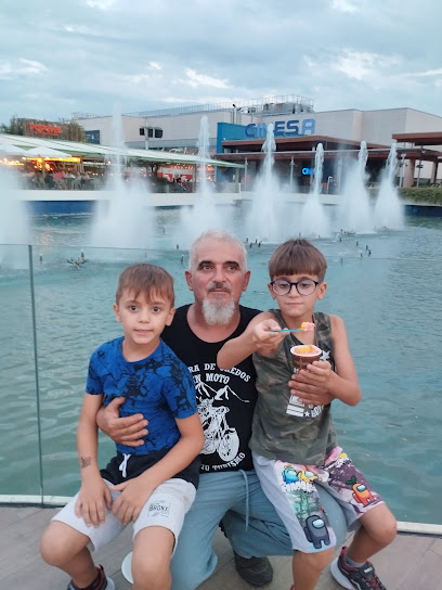 Imagen de Parque infantil con chorros de agua situado en nan, Madrid