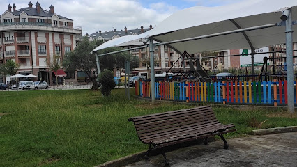 Imagen de Parque infantil cubierto situado en Colindres, Cantabria