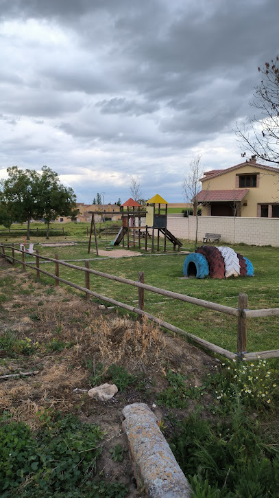 Imagen de Parque infantil de Cabañas de Polendos situado en Cabañas de Polendos, Segovia