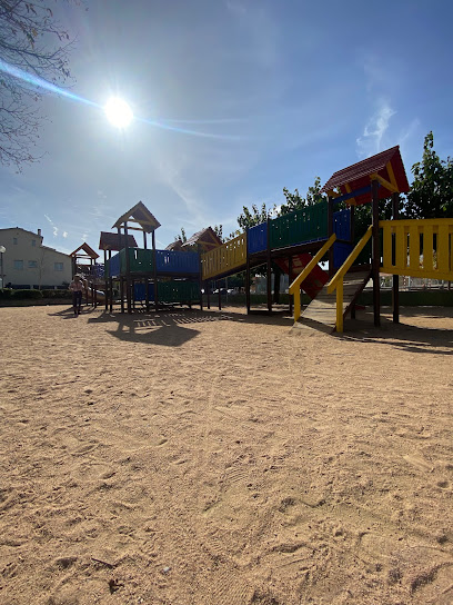 Imagen de Parque infantil de Santa Ana situado en Vic, Barcelona