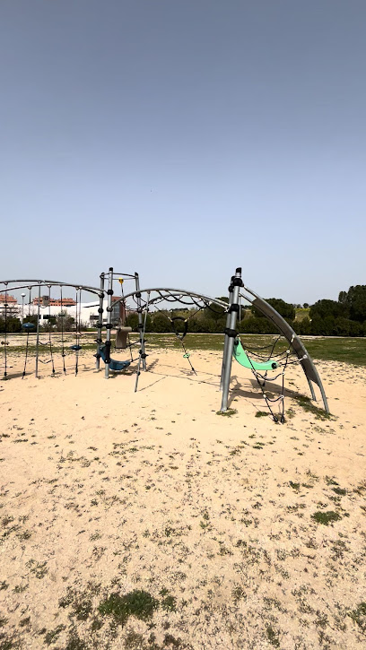 Imagen de Parque infantil de calistenias situado en Madrid, Madrid