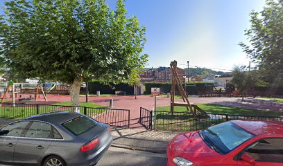 Imagen de Parque infantil de las escuelas situado en Vega de Espinareda, León