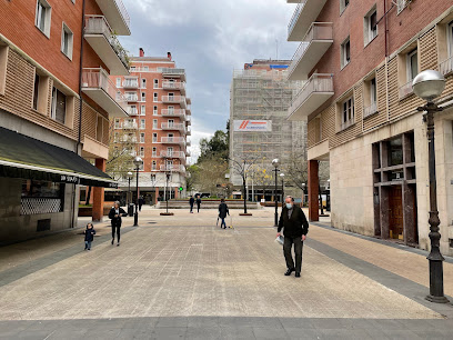 Imagen de Parque infantil del Sauce situado en Donostia-San Sebastian, Gipuzkoa