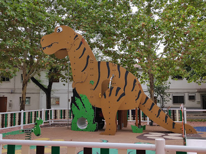 Imagen de Parque infantil dinosaurios situado en Valladolid, Valladolid