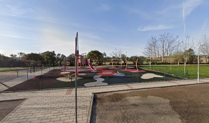 Imagen de Parque infantil el Naval situado en Zaratán, Valladolid