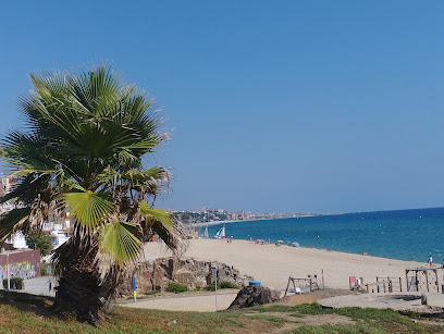 Imagen de Parque infantil en la playa situado en Montgat, Barcelona