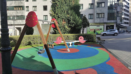 Imagen de Parque infantil las Huertas situado en Oviedo, Asturias