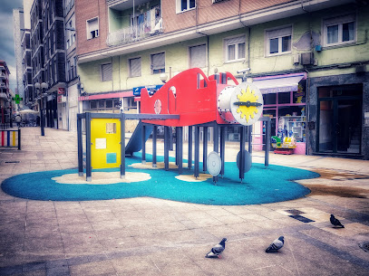 Imagen de Parque infantil martires situado en Torrelavega, Cantabria