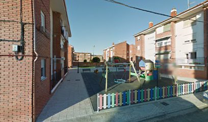 Imagen de Parque infantil municipal situado en Dueñas, Palencia