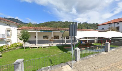 Imagen de Parque infantil pasabolo situado en Arredondo, Cantabria