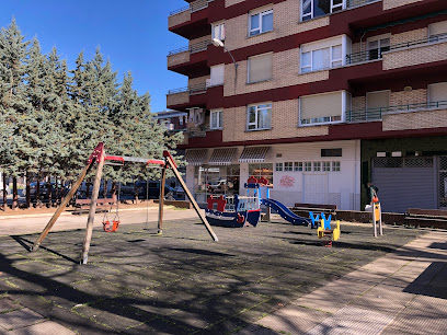 Imagen de Parque infantil plaza San Martín de Abendaño situado en Vitoria-Gasteiz, Álava