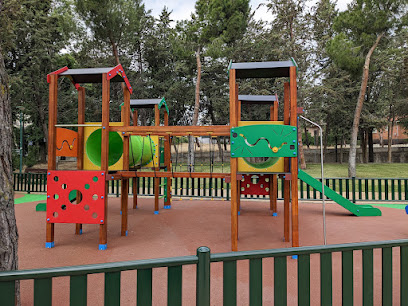 Imagen de Parque infantil plaza de España situado en Pozuelo de Alarcón, Madrid