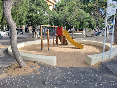 Imagen de Parque infantil plaza de España situado en Santa Cruz de Tenerife, Santa Cruz de Tenerife