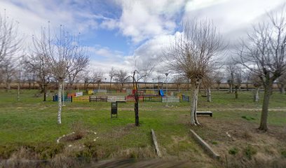 Imagen de Parque infantil y zona para mayores situado en Calvarrasa de Abajo, Salamanca