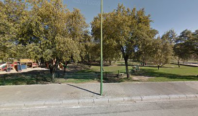 Imagen de Parque infantil zona patinaje situado en Santiponce, Sevilla