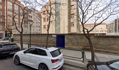 Imagen de Patio de recreo situado en Zaragoza, Zaragoza