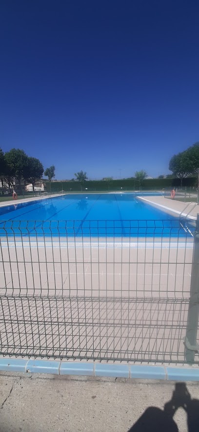 Imagen de Piscina Corrales situado en Corrales del Vino, Zamora