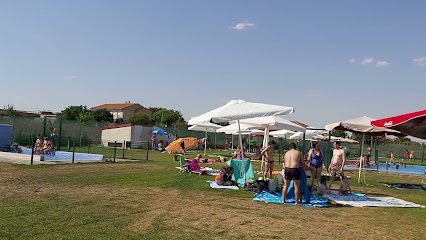 Imagen de Piscina Municipal Monfarracinos situado en Monfarracinos, Zamora