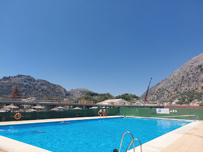 Imagen de Piscina Municipal Villaluenga del Rosario situado en Villaluenga del Rosario, Cádiz