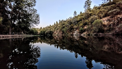 Imagen de Piscina Natural de Hernán-Pérez. El Oasis de la Sierra situado en Hernán-Pérez, Cáceres