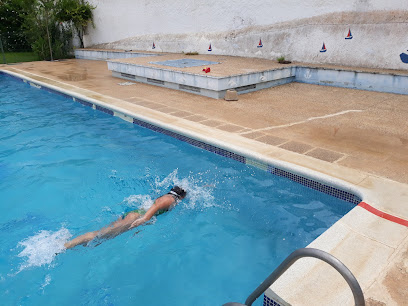 Imagen de Piscina Pública Municipal de Casas de Fernando Alonso situado en Casas de Fernando Alonso, Cuenca