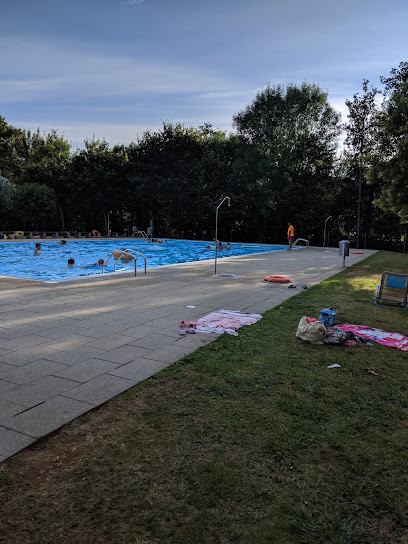 Imagen de Piscina Val do Dubra situado en Val do Dubra, A Coruña