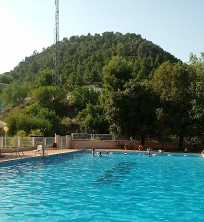 Imagen de Piscina municipal d'Olocau situado en Olocau, Valencia