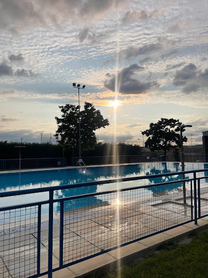 Imagen de Piscinas Municipales situado en Quintanilla de Onésimo, Valladolid