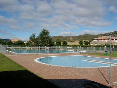 Imagen de Piscinas Municipales y Spa "Kanpondoa" situado en Aoiz, Navarra