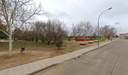 Imagen de Pista deporte parque de los colores situado en Azucaica, Toledo